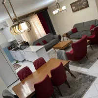 ست مبلمان راحتی همراه با میز نهار خوری