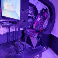 شبیه ساز ماشین بازی با عینک واقعیت مجازی دیپون