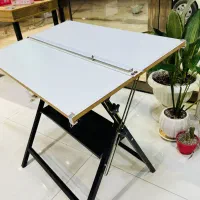 میز نقشه کشی و معماری