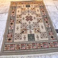 گلیم ماشینی 2 در 1.5 متر با هدیه کاغذ دیواری و
