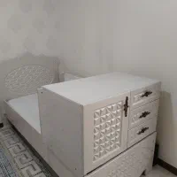 تخت دو منظوره و کمد سیسمونی