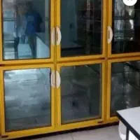 یخچال درحدنو
