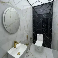 کارگر میخام کاشی کاری