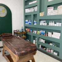 واگذاری فوری سالن زیبایی vip به علت مهاجرت|آرایشگاه و سالنهای زیبایی|نیشابور, دارایی|دیوار