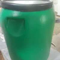 سطل درب دار (( دبه ۳۰ لیتری))|ظروف نگهدارنده، پلاستیکی، یک‌بارمصرف|ساوه, |دیوار