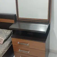 فروش تخت یک نفره همراه با تشک و دراور آینه|تخت و سرویس خواب|تهران, توحید|دیوار