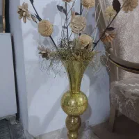 گل وگلدان