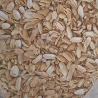 خلال بادام زمینی برای کرهوبادامزمینی