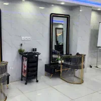 فروش وسایل سالن زیبایی|آرایشگاه و سالن‌های زیبایی|نجف‌آباد, باهنر|دیوار