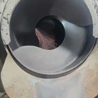 کار در کارکاه بادام پزی