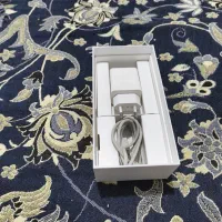 موبایل فوق کاملاً سلامت با نگهداری فوق العاده حساس