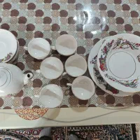 فنجون و نعلبکی وکاسه وبشقاب