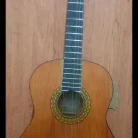 گیتار کاملا نو همراه کاور