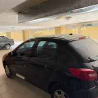 ۲۰۷ مشکی دنده سقف شیشه ای ، ۱۲ تا کار|خودرو سواری و وانت|کرج, حصارک بالا|دیوار