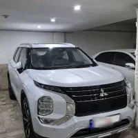 میتسوبیشی اوتلندر دو دیفرانسیل H line فول