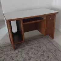 میز کامپیوتر