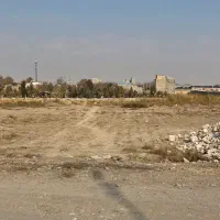 زمین-بر-میدان-ینگی-امام-هشتگرد