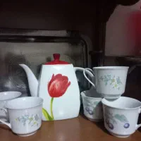 چینی های دکوری لیوان استکان پارچ گلدان قوری سینی|ظروف سرو و پذیرایی|اصفهان, کوی امیریه|دیوار