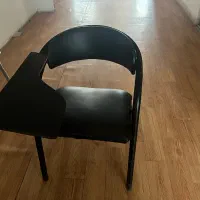 تک صندلی دانش اموزی