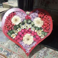 سبد گل واستندهر دو سالم با هم 300|صنایع دستی و سایر لوازم تزئینی|شیراز, شهرک امیر کبیر|دیوار