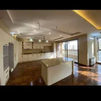 85 متری / طبقه پنجم / شیک مرتب /اقبال