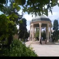 مقداری وسایل به عنوان قرض مخواهم