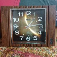 تعدادی ساعت قدیمی و عتیقه