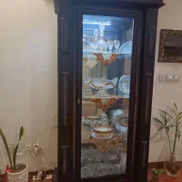 بوفه ویترین کلاسیک چوب طبیعی ...فروش فوری|بوفه، ویترین، کنسول|تهران, شهرک چیتگر|دیوار