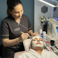 آموزش فیشیال تخصصی زیرنظرپزشک برای خانم‌ها واقایان