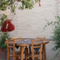 اجاره اقامتگاه سنتی مبله با خدمات|اجارهٔ کوتاهمدت آپارتمان و سوئیت|شیراز, سیاه سنگ|دیوار