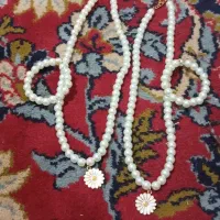 گردنبند  و گوشواره مروارید ی
