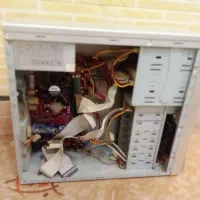 فروش کیس و مانیتور کارکرده و قدیمی