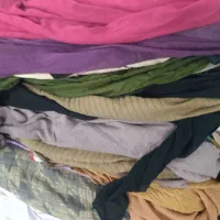 ۲۰۰ تا انواع شال و روسری زنانه سالم وتمیز مفت مفت