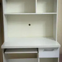 میز تحریر نو تمیز فول امکانات