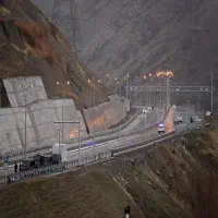 فروش راه‌سازان جنوب رتبه پنج راه