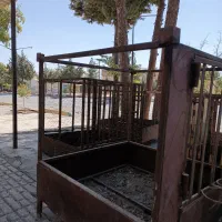 قفس فلزی وچوبی