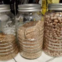 شیشه حبوبات وجاظرفی وکفگیرملاقه