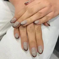 خدمات کاشت ناخن با قیمت استثنایی 380