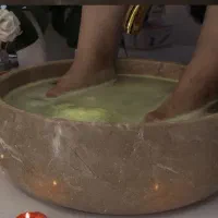 پدیکور تخصصی دست و پا،پارافین‌تراپی دست و پا