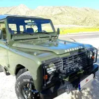 لندرور دیفندر