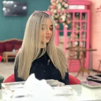 تمامی خدمات زیبایی درسالن زیبایی ویوا پاسداران