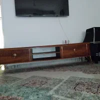 میز تلویزیون سالم بدون ذره ای خط و خش