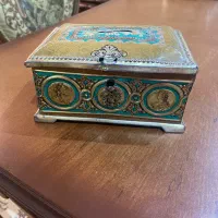 جعبه فلزی شکلات Blue Bird Confectionery|کلکسیون اشیاء عتیقه|تهران, فاطمی|دیوار
