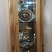 ویترین طلایی بزرگ