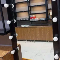 آیینه قدی لامپ دار برای آرایشگاه یا فروشگاه