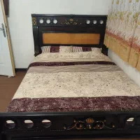 تخت خواب با تشک و روتختی