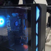 سیستم کامپیوتر قوی معاوضه با موتور دارم