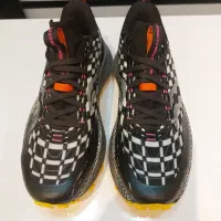 کتونی اورجینال آکبندتریل رانینگ ساکونی سایز۴۰