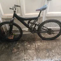 دوچرخه تمیز و سالم تایر ها نو تو انبار بود|دوچرخه، اسکیت، اسکوتر|بندر ماهشهر, |دیوار