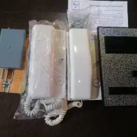 ایفون تابان تک واحدی نو همراه با اقالامش